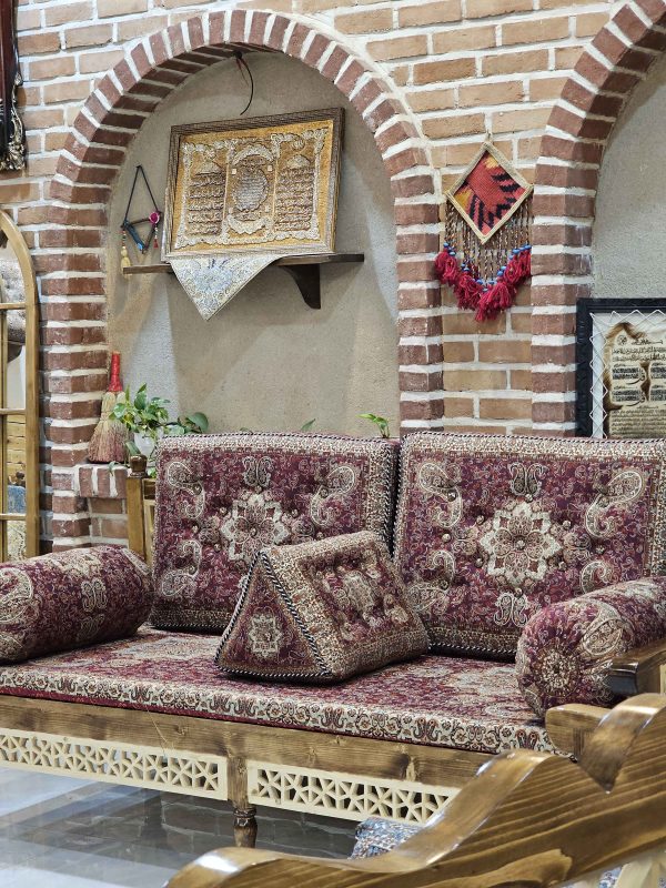 ست پشتی سنتی قرمز طرح الماس