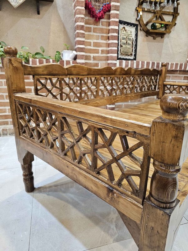 تخت سنتی طرح گره چین چوب روسی - Image 2