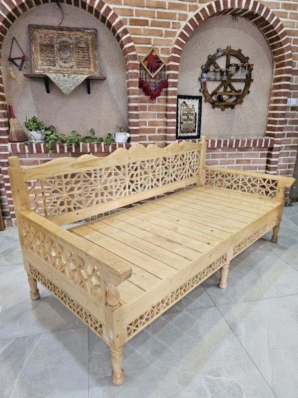 تخت سنتی طرح افشاری خود رنگ چوب روسی