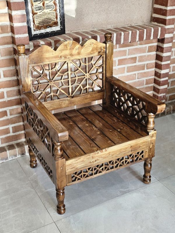 صندلی سنتی طرح افشاری فندقی سایز 60 در 70